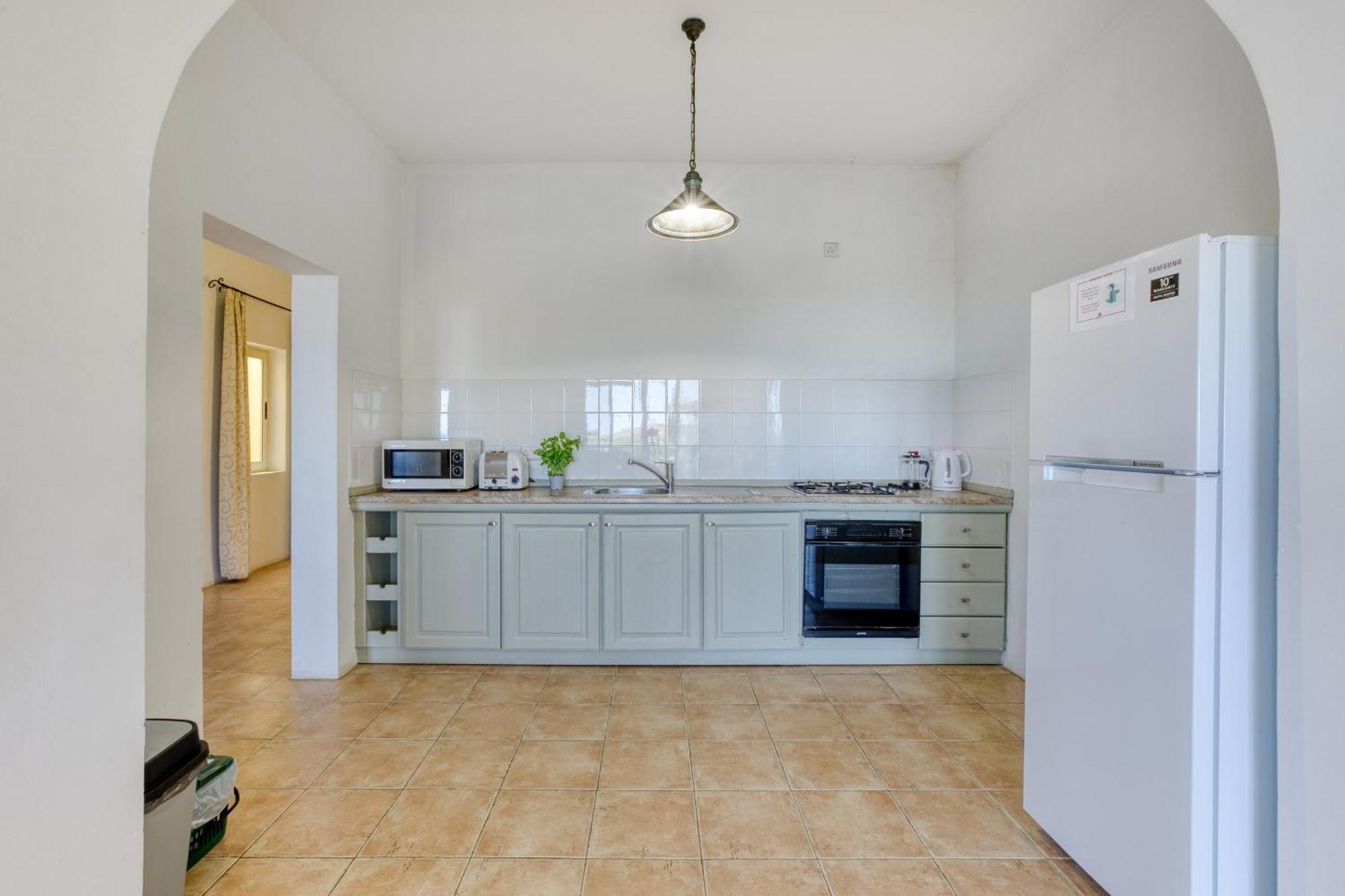 Ta Frenc Apartments Ghasri  Ngoại thất bức ảnh