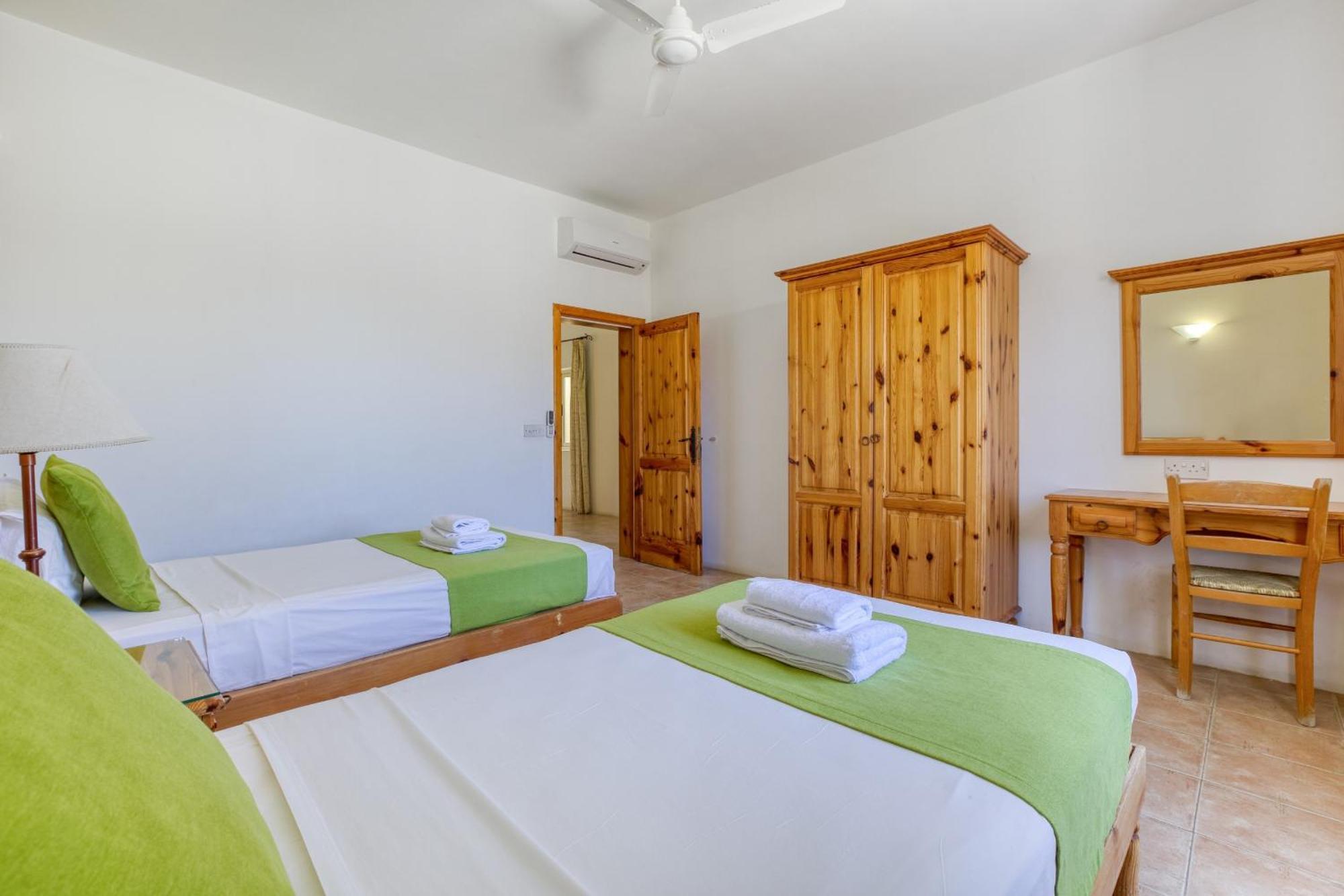Ta Frenc Apartments Ghasri  Ngoại thất bức ảnh
