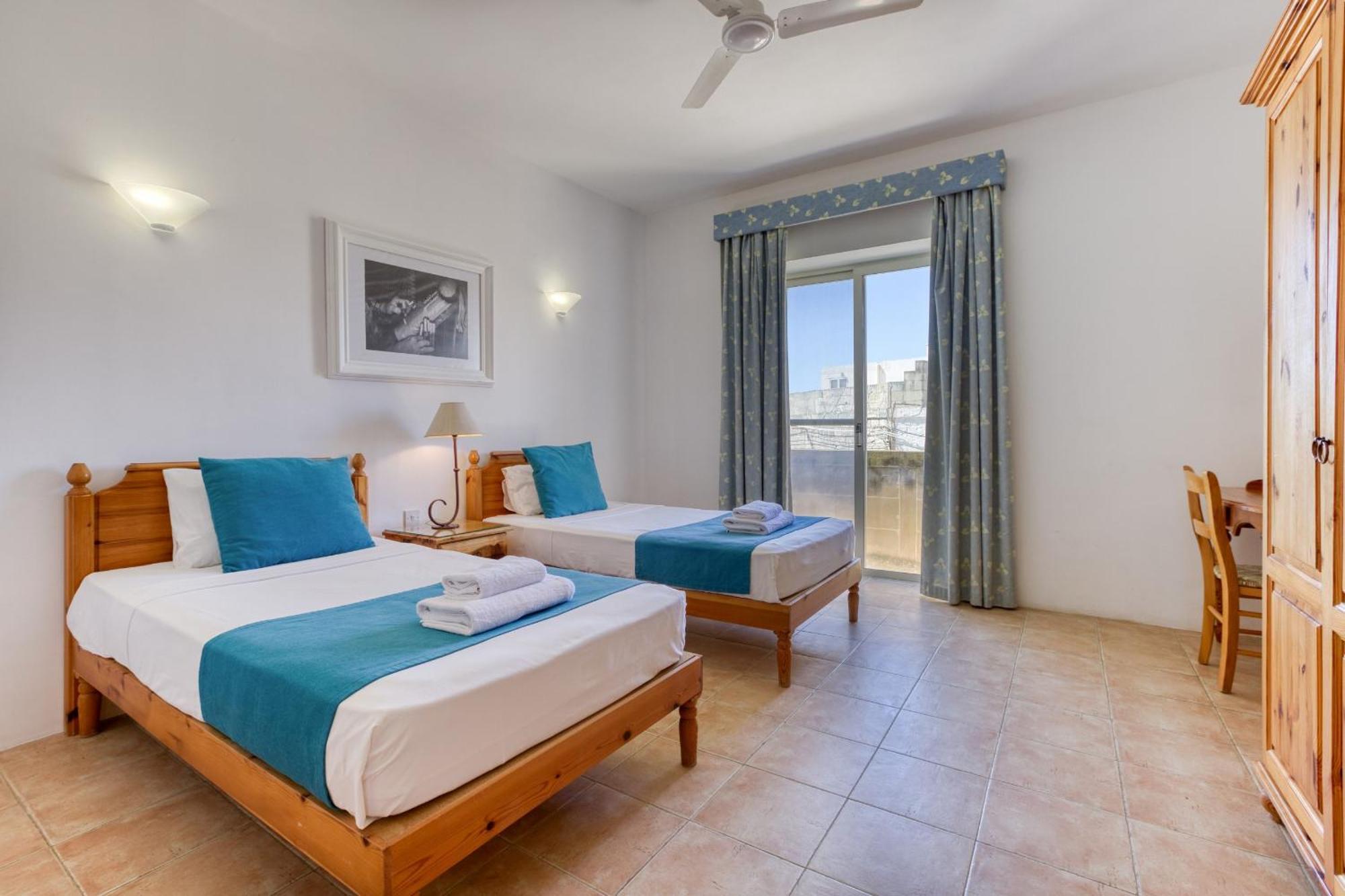 Ta Frenc Apartments Ghasri  Ngoại thất bức ảnh