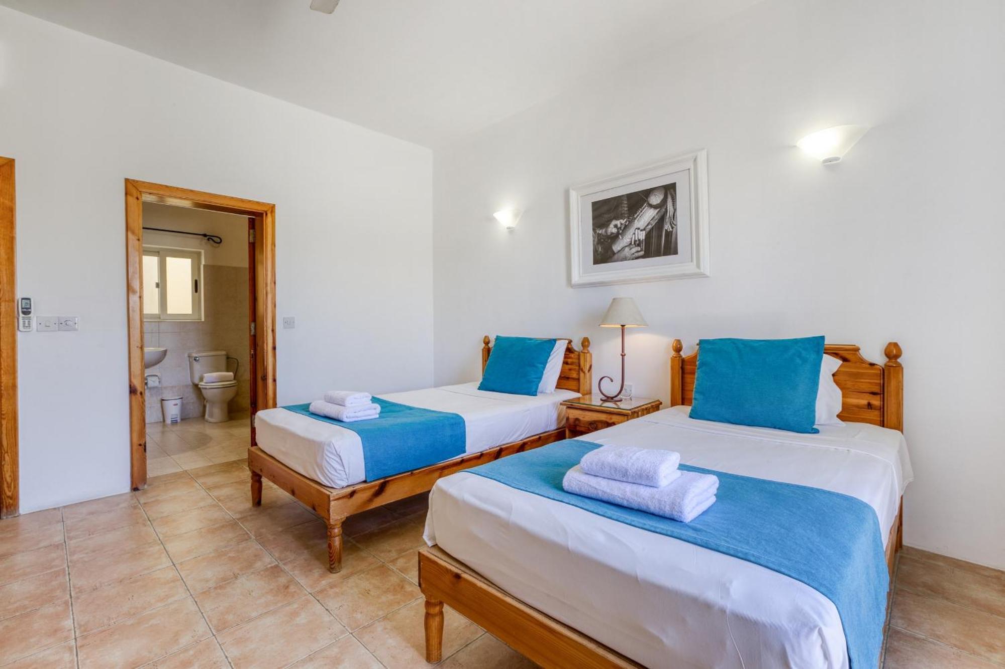 Ta Frenc Apartments Ghasri  Ngoại thất bức ảnh