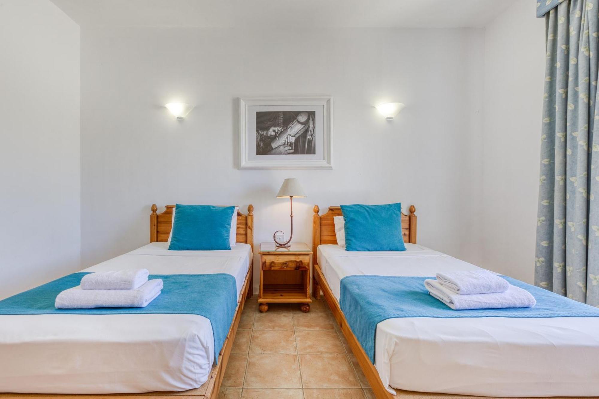 Ta Frenc Apartments Ghasri  Ngoại thất bức ảnh